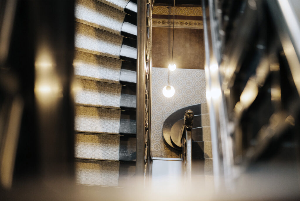 Unternehmen & Transaktionen